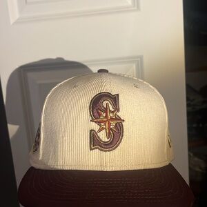 Seattle Mariners fitted cap - Corduroy - Cream Gold and Burgundy- 7 3/8